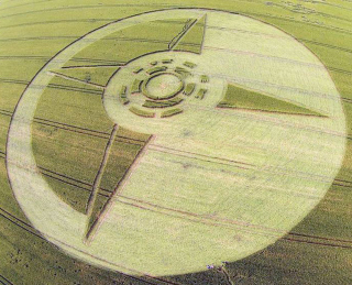 Illustration for article titled The Most Astonishing Crop Circle Artworks of 2014